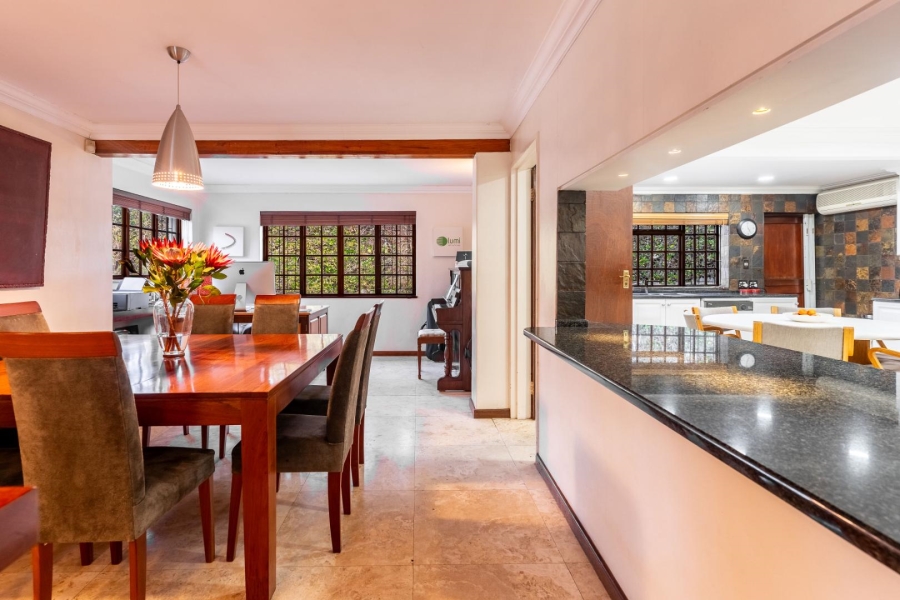 4 Bedroom Property for Sale in Constantia Western Cape